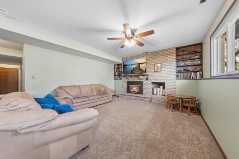 1813 Marie Lane North Mankato MN 56003
