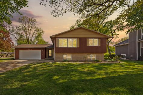 1813 Marie Lane North Mankato MN 56003