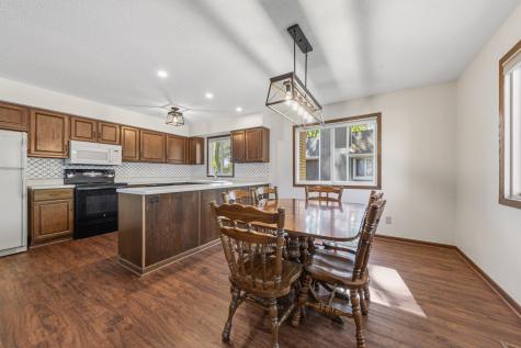 1813 Marie Lane North Mankato MN 56003
