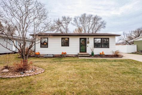 237 11th Avenue W West Fargo ND 58078
