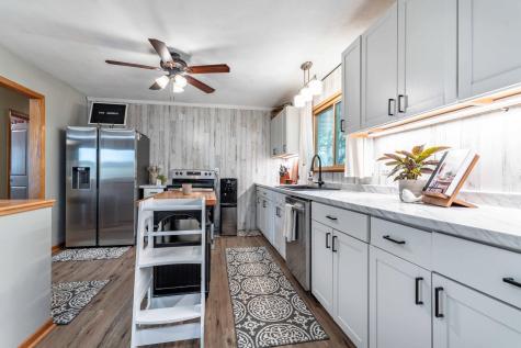 829 W 7th Avenue Fergus Falls MN 56537