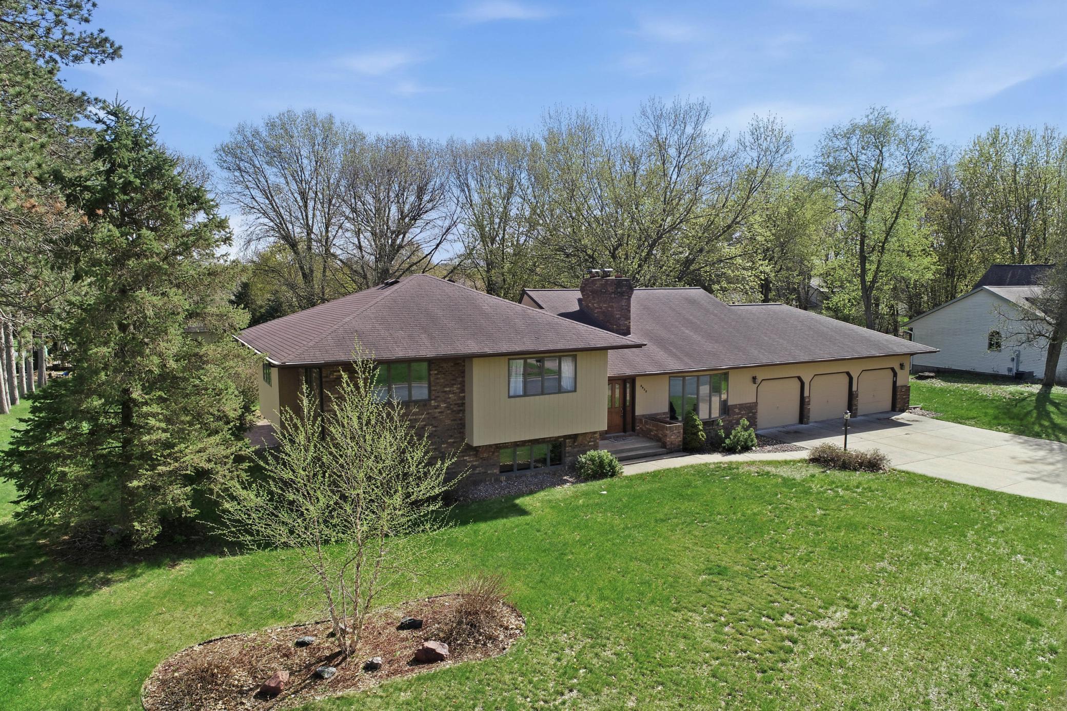 2932 N Plum Tree Circle Menomonie WI 54751