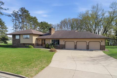 2932 N Plum Tree Circle Menomonie WI 54751