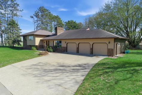 2932 N Plum Tree Circle Menomonie WI 54751