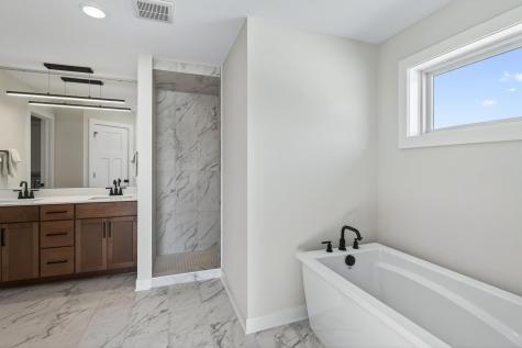 2388 Laurie Court Roseville MN 55113