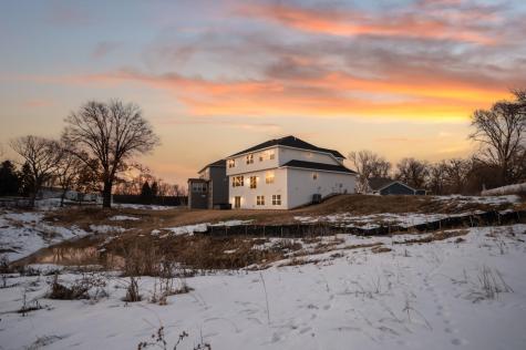 2388 Laurie Court Roseville MN 55113