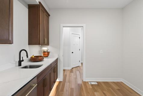 2388 Laurie Court Roseville MN 55113
