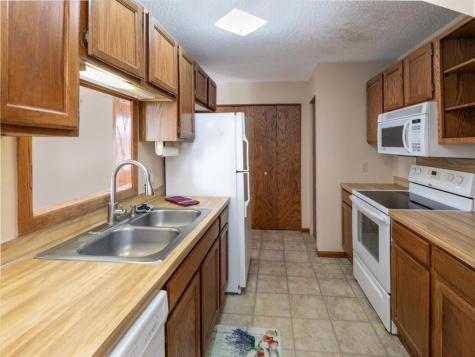 13742 Inglewood Avenue Savage MN 55378