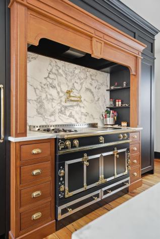 53 Irvine Park Saint Paul MN 55102