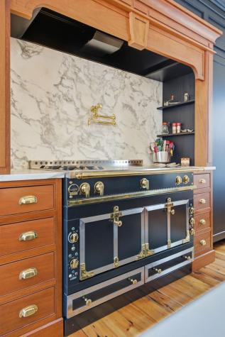 53 Irvine Park Saint Paul MN 55102
