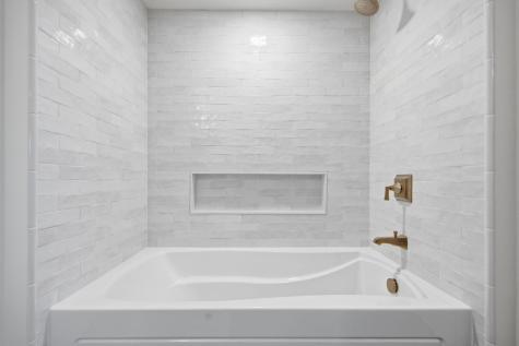 53 Irvine Park Saint Paul MN 55102