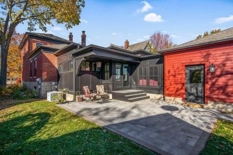 53 Irvine Park Saint Paul MN 55102