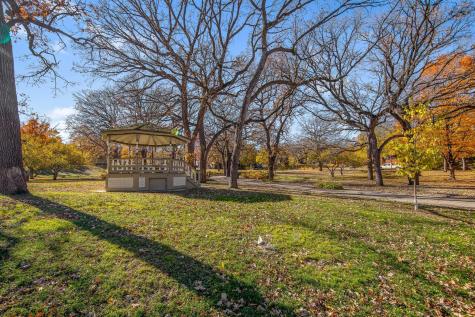 53 Irvine Park Saint Paul MN 55102