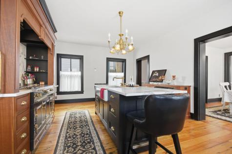 53 Irvine Park Saint Paul MN 55102
