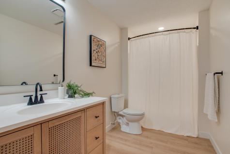 2808 38th Avenue S Fargo ND 58104