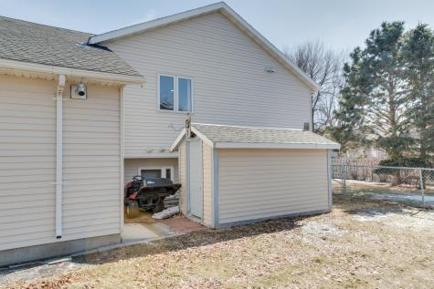 2808 38th Avenue S Fargo ND 58104
