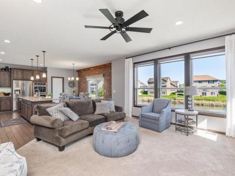 17986 Equinox Avenue Lakeville MN 55044