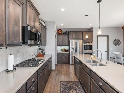 17986 Equinox Avenue Lakeville MN 55044