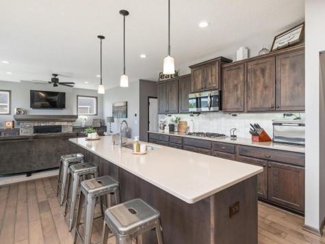 17986 Equinox Avenue Lakeville MN 55044