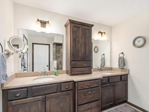 17986 Equinox Avenue Lakeville MN 55044