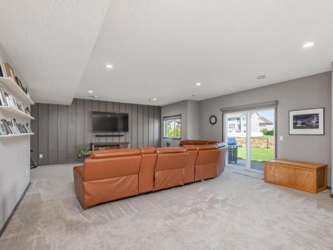 17986 Equinox Avenue Lakeville MN 55044