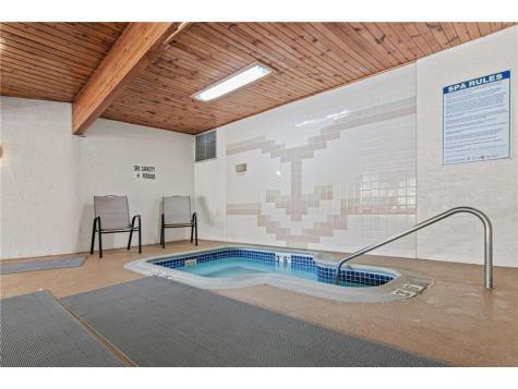 2670 Oxford Street N Roseville MN 55113