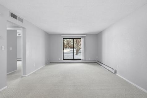 2670 Oxford Street N Roseville MN 55113