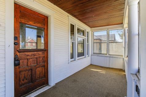 990 Como Place Saint Paul MN 55103