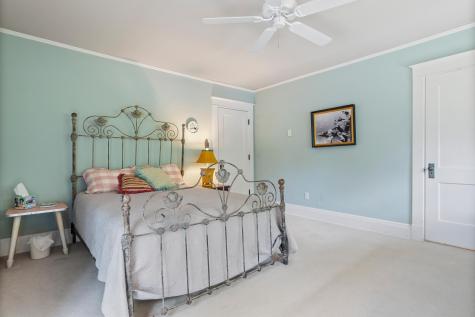 3307 N Nokomis NE Alexandria MN 56308