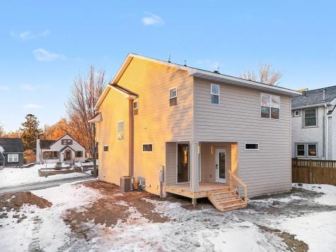 1615 Stanford Avenue Saint Paul MN 55105