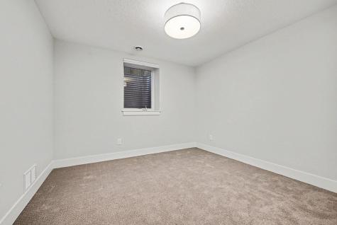1615 Stanford Avenue Saint Paul MN 55105