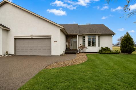 2142 Arlington Lane North Mankato MN 56003