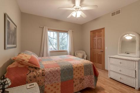 2142 Arlington Lane North Mankato MN 56003