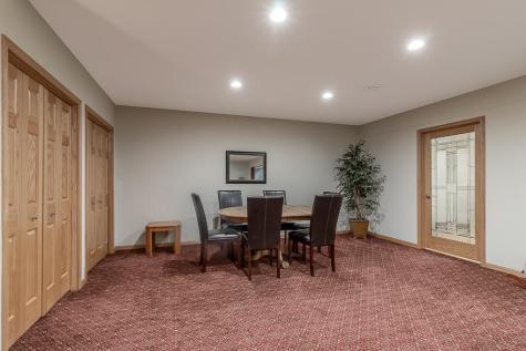 2142 Arlington Lane North Mankato MN 56003