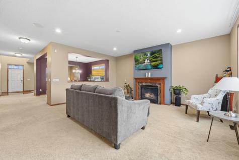 2061 Winterberry Lane Shakopee MN 55379