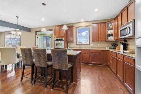 2061 Winterberry Lane Shakopee MN 55379
