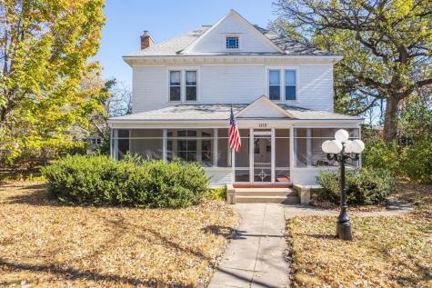 1115 Summit Avenue Detroit Lakes MN 56501