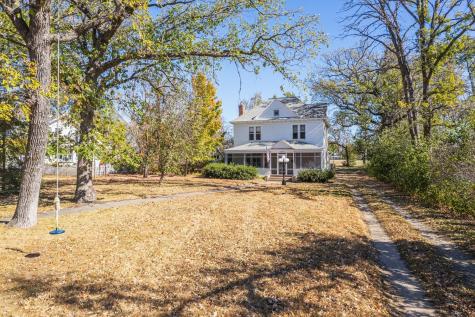 1115 Summit Avenue Detroit Lakes MN 56501