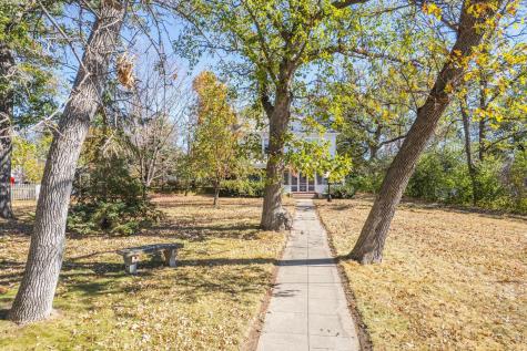 1115 Summit Avenue Detroit Lakes MN 56501