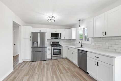 8016 81st Avenue N Brooklyn Park MN 55445