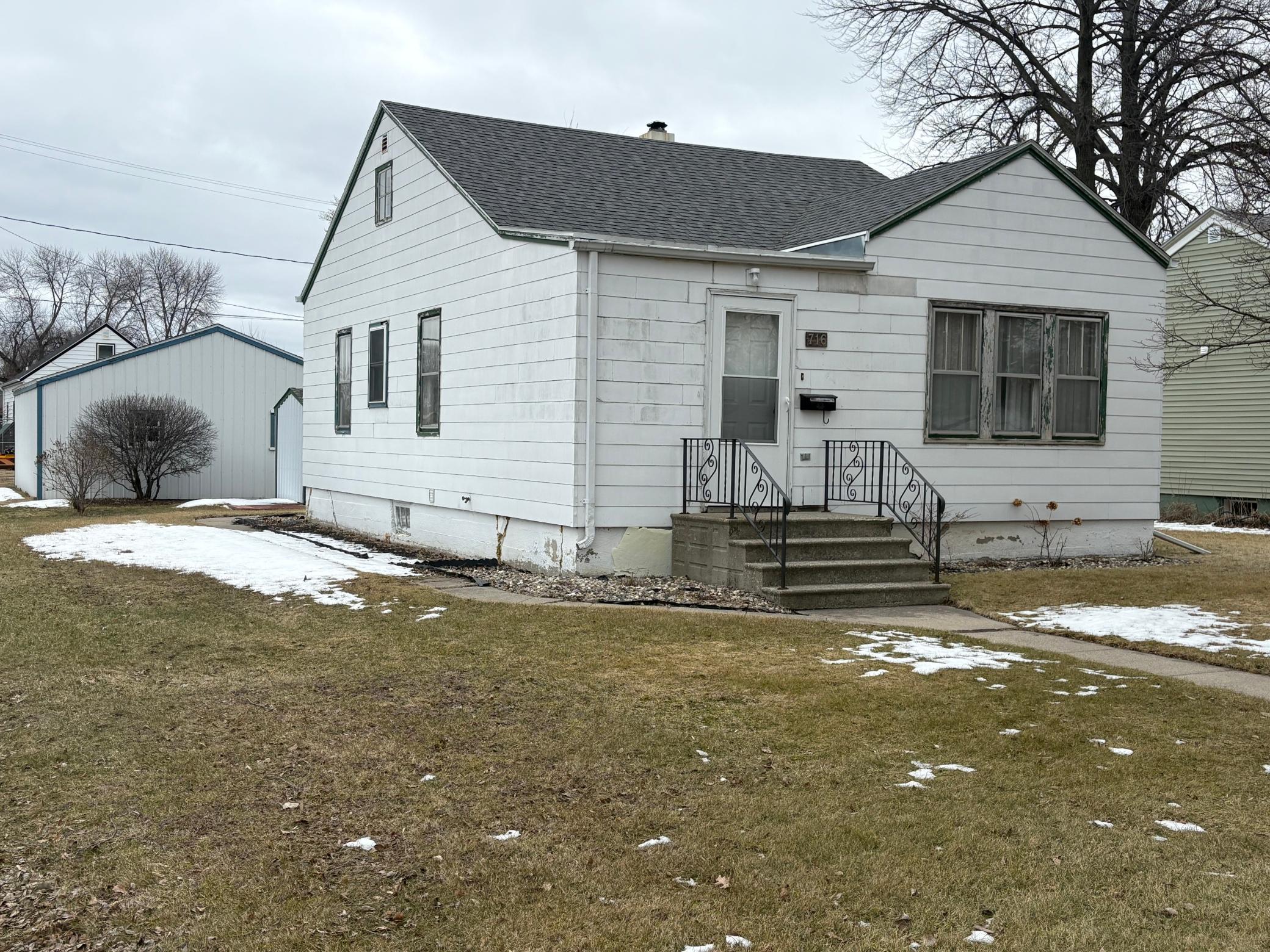 716 5th Street N Wahpeton ND 58075