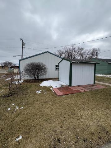 716 5th Street N Wahpeton ND 58075