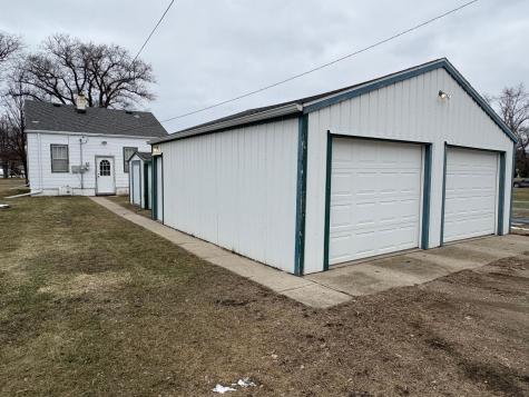 716 5th Street N Wahpeton ND 58075