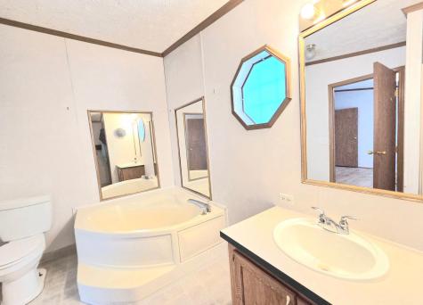 118 Snetting Drive Thief River Falls MN 56701