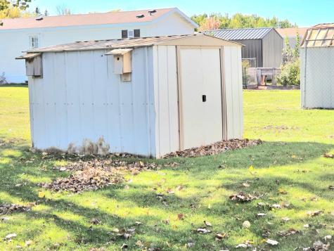 118 Snetting Drive Thief River Falls MN 56701