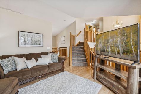 9487 Winslow N Maple Grove MN 55311