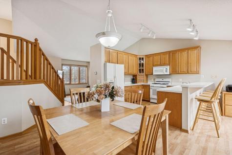 9487 Winslow N Maple Grove MN 55311