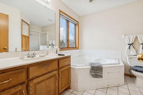 9487 Winslow N Maple Grove MN 55311