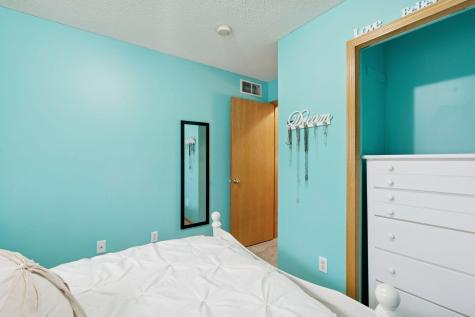 9487 Winslow N Maple Grove MN 55311