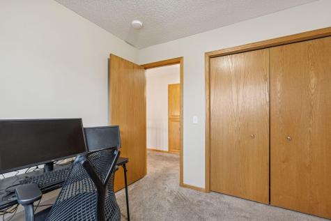 9487 Winslow N Maple Grove MN 55311